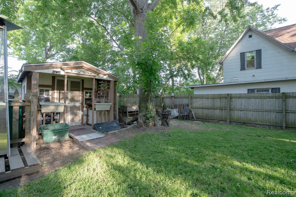 515 Jay Street, St. Clair, MI 48079 — Photo 19
