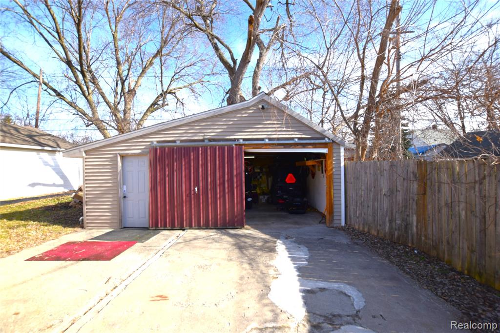 4133 Custer Avenue, Flint, MI 48507 — Photo 13