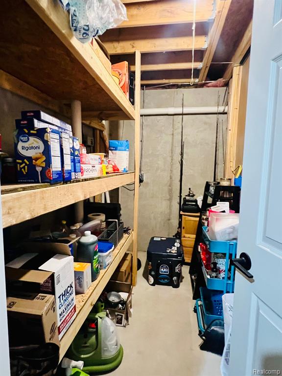 704 HAYSTACK Drive, Linden, MI 48451 — Photo 21