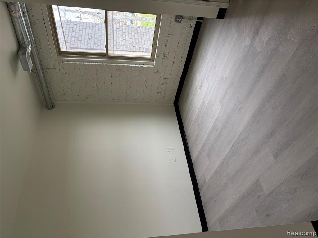 30 E PHILADELPHIA Street, Detroit, MI 48202 — Photo 16