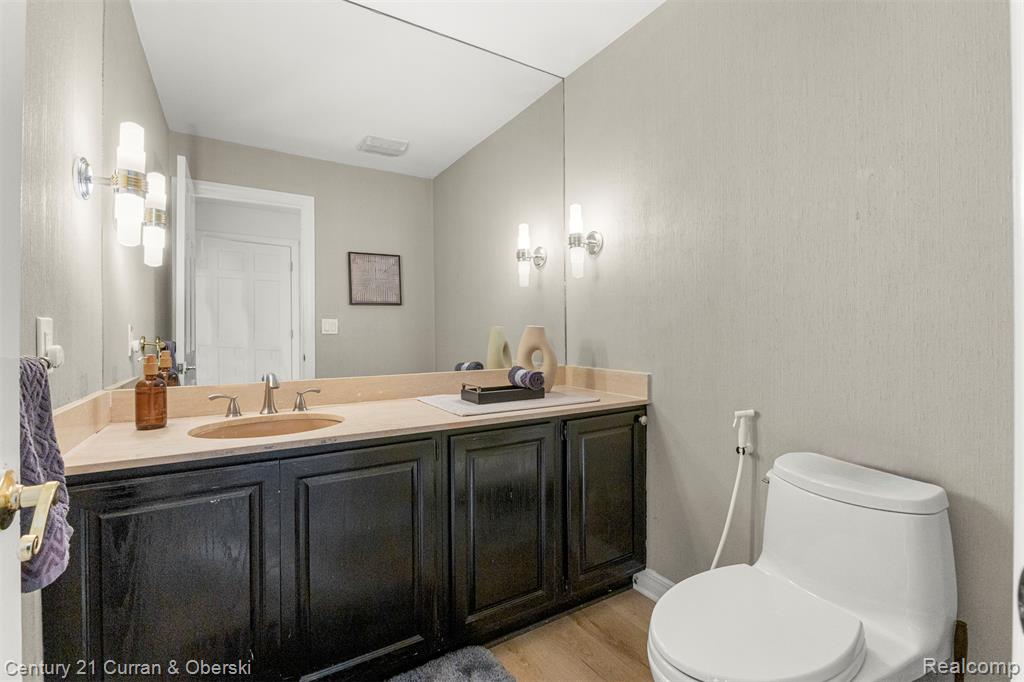 5 Timberlane Court, Dearborn, MI 48126 — Photo 22