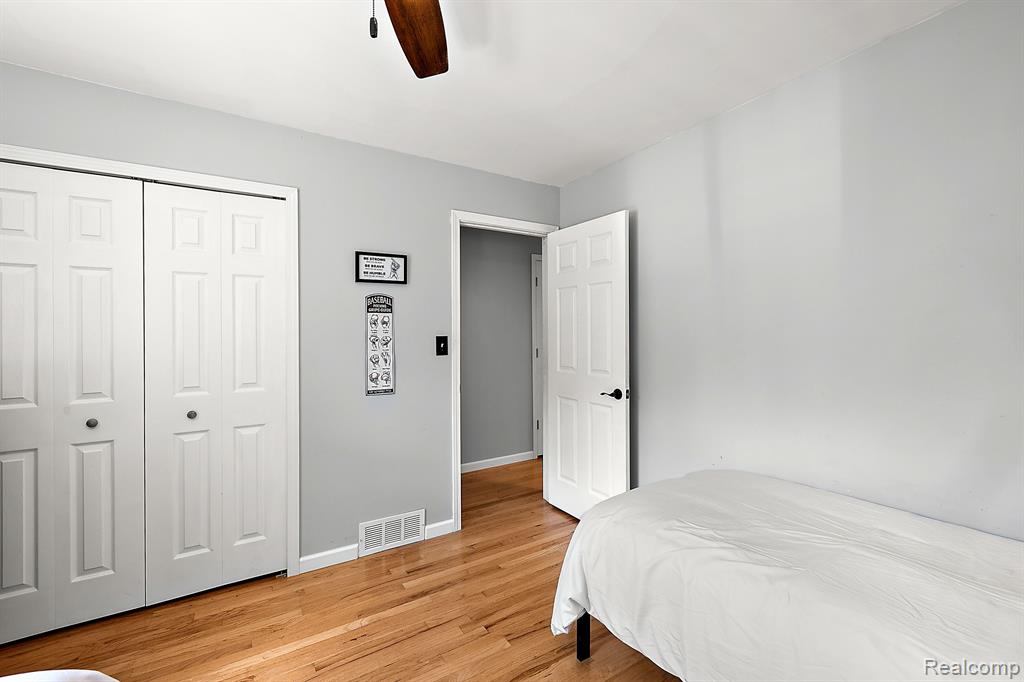 8110 W CIRCLE Drive, Clarkston, MI 48348 — Photo 26