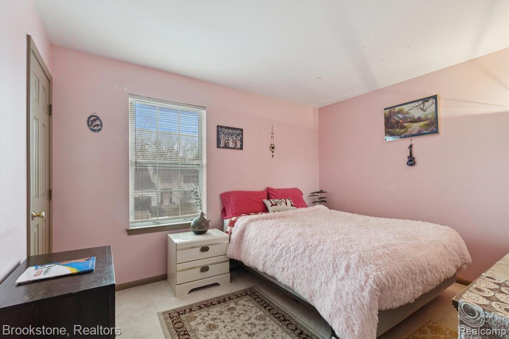 465 THORNRIDGE Drive, Rochester Hills, MI 48307 — Photo 33