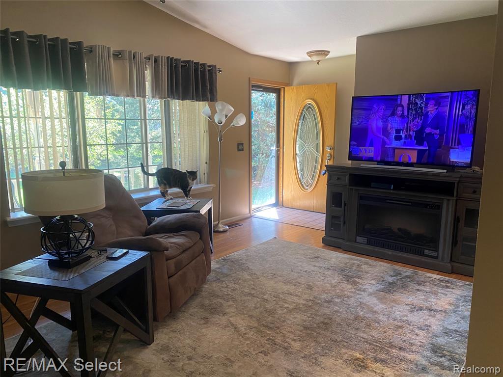 5057 Sandalwood Drive, Grand Blanc, MI 48439 — Photo 3