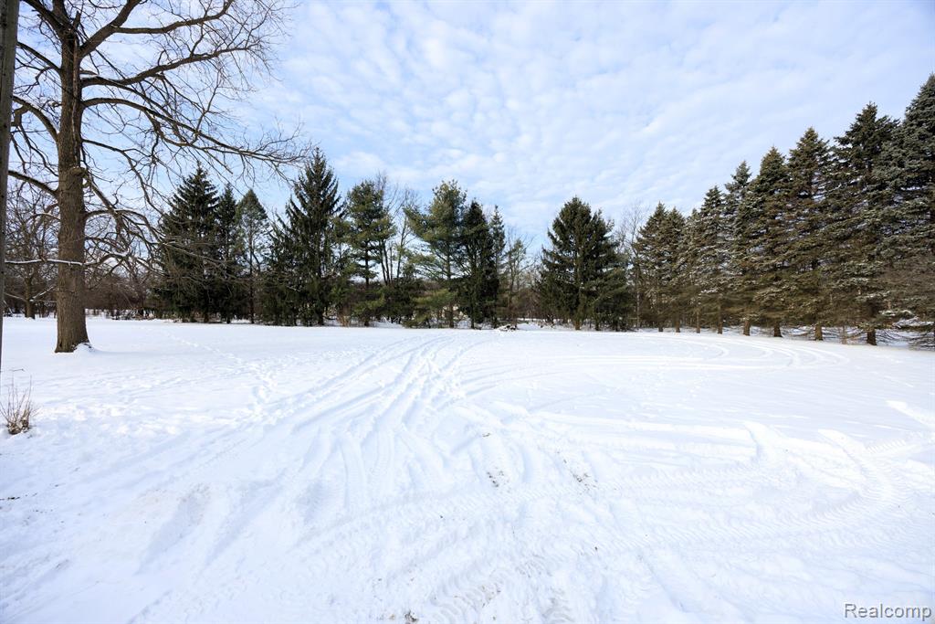 4852 MEADOWBROOK Lane, Lake Orion, MI — Photo 31