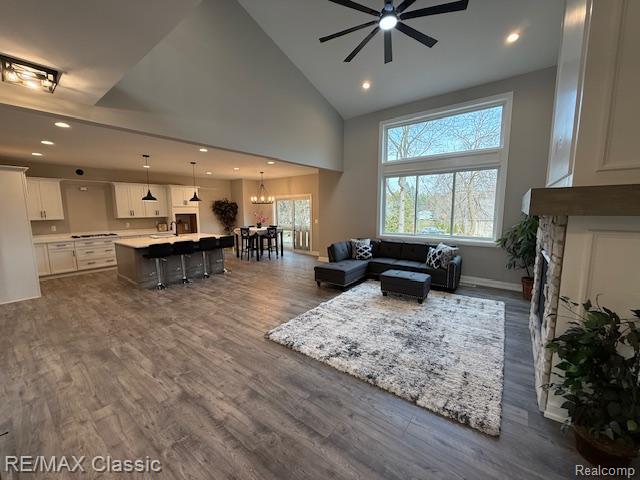 43 Canterwood, Highland, MI — Photo 2