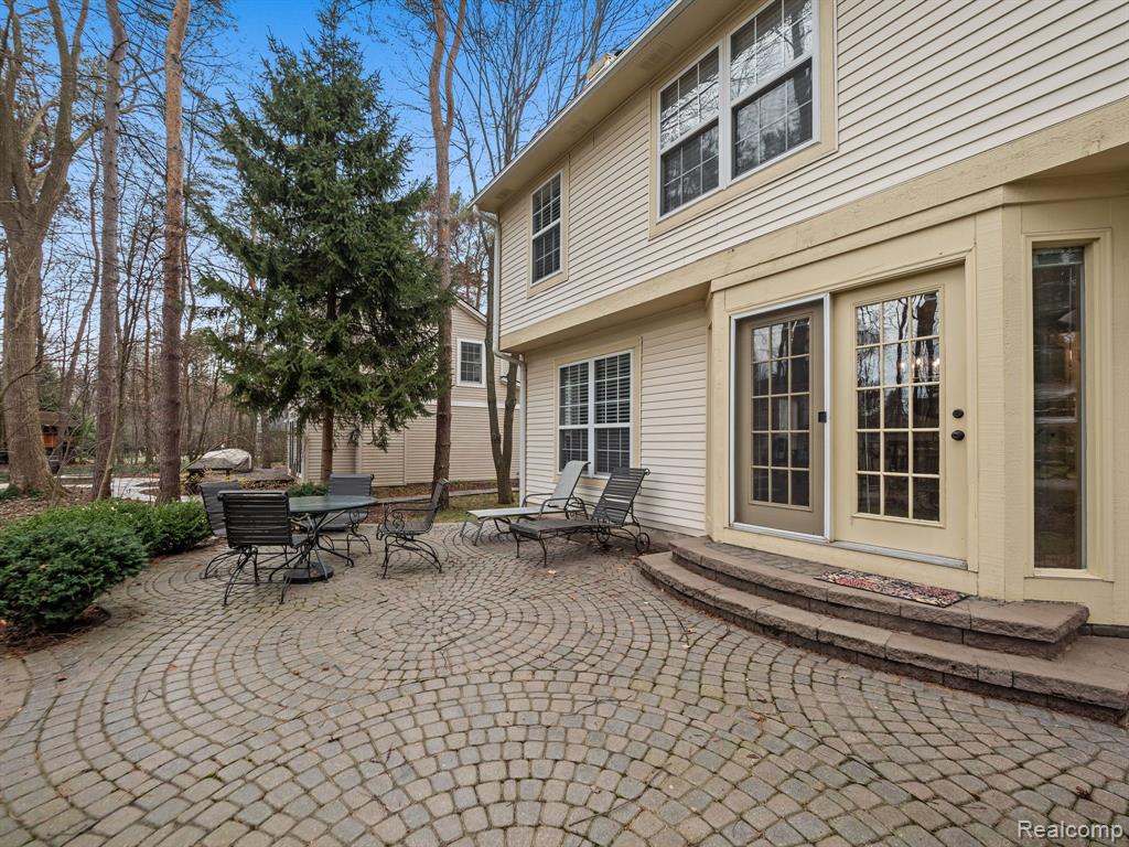 6037 Pine Needle Court, Clarkston, MI — Photo 33