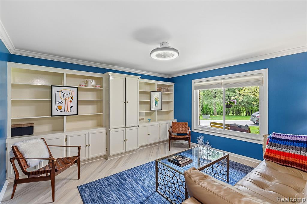4042 Chablis Street, West Bloomfield, MI 48323 — Photo 10