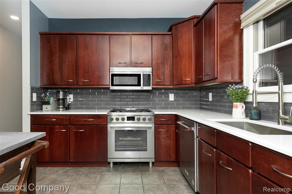 605 S Troy Street, Royal Oak, MI 48067 — Photo 12