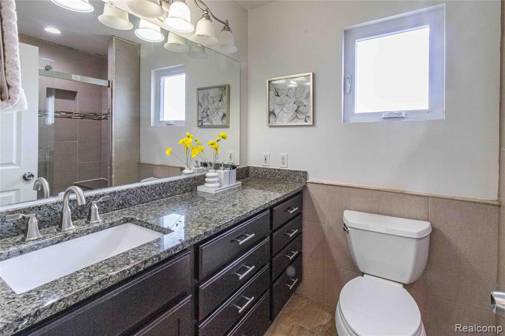 47302 Butler Lane, Novi, MI — Photo 42