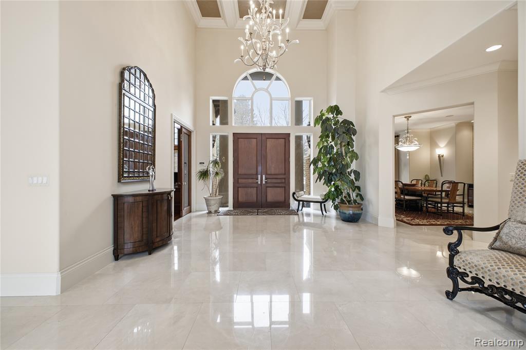 5230 Clarendon Crest Street, Bloomfield Hills, MI 48302 — Photo 3