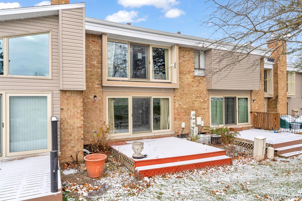 745 OAK BROOK RIDGE Drive, Rochester Hills, MI 48307 — Photo 33