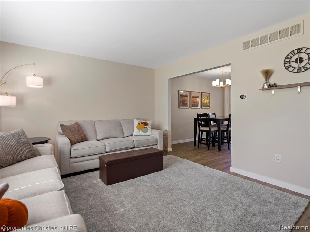 8951 Posey Drive, Whitmore Lake, MI 48189 — Photo 8