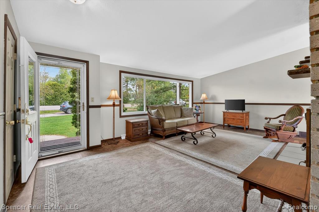 4378 Grange Hall Road, Holly, MI 48442 — Photo 9