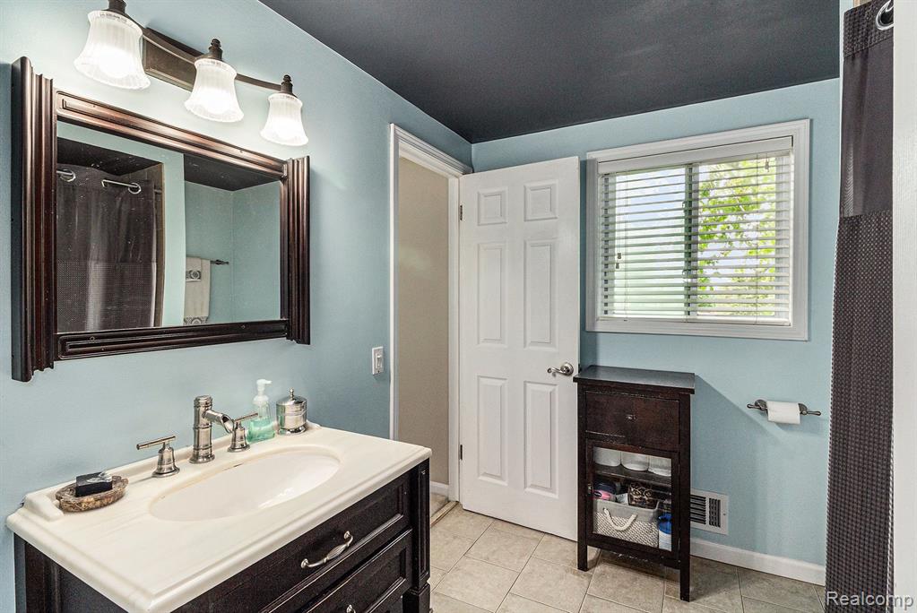4784 HALF PENNY, Commerce Twp, MI 48382 — Photo 14