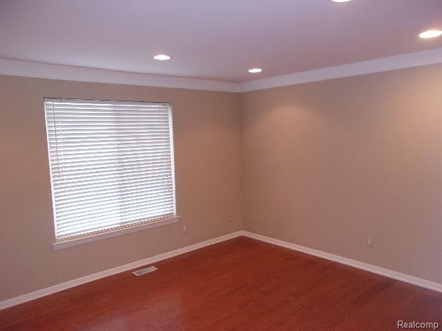 468 FOX HILLS Drive S, A-1, Bloomfield Hills, MI 48304 — Photo 7