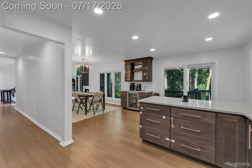 6081 Beachwood Drive, West Bloomfield, MI 48324 — Photo 7