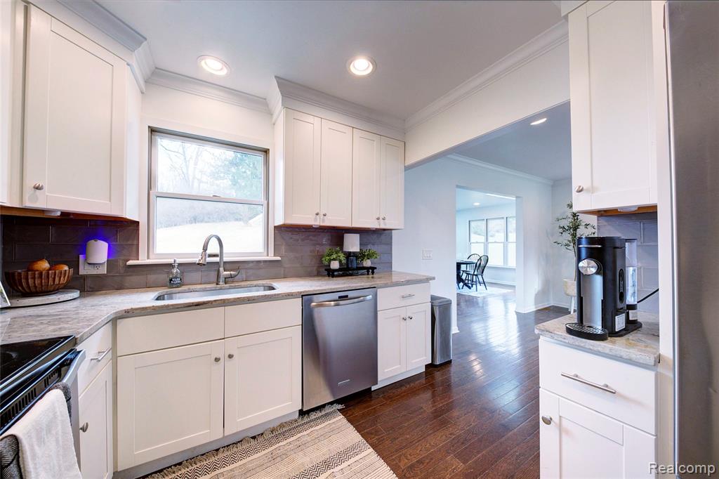 2718 Sexton Road, Howell, MI 48843 — Photo 8
