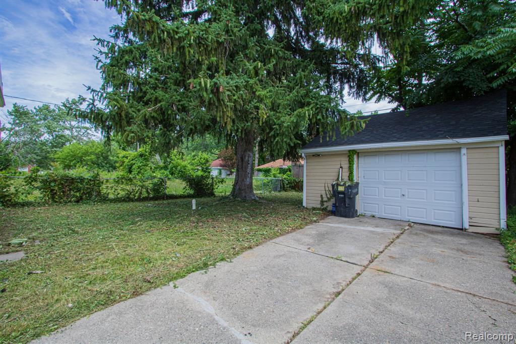 4390 BERKSHIRE Street, Detroit, MI 48224 — Photo 20