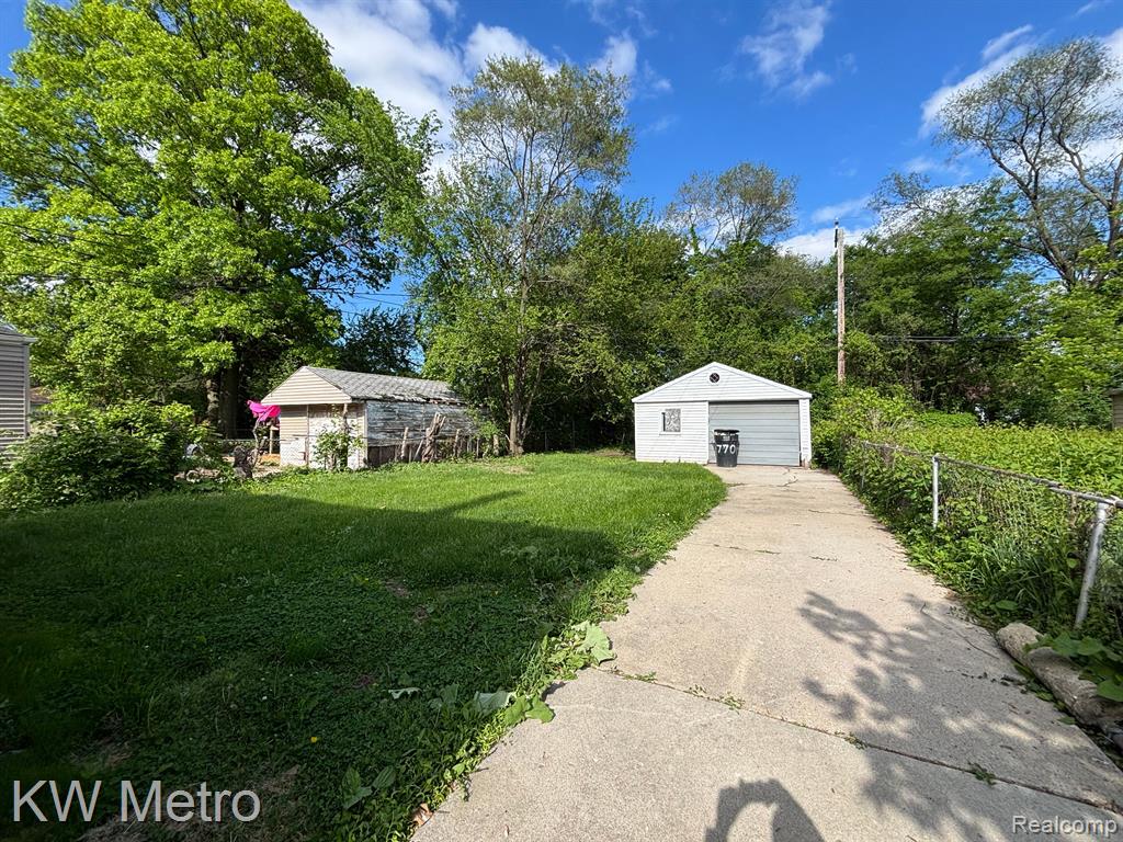 7706 VAUGHAN Street, Detroit, MI 48228 — Photo 11