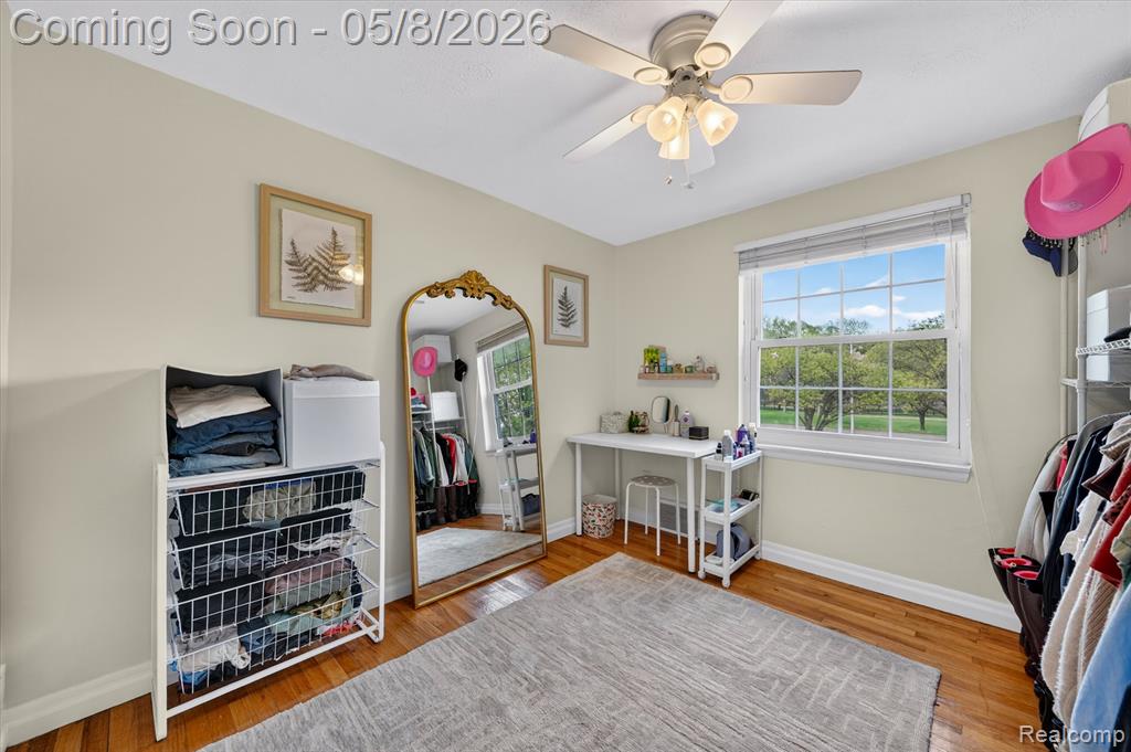 22927 Lakeshore Drive, Saint Clair Shores, MI 48080 — Photo 23
