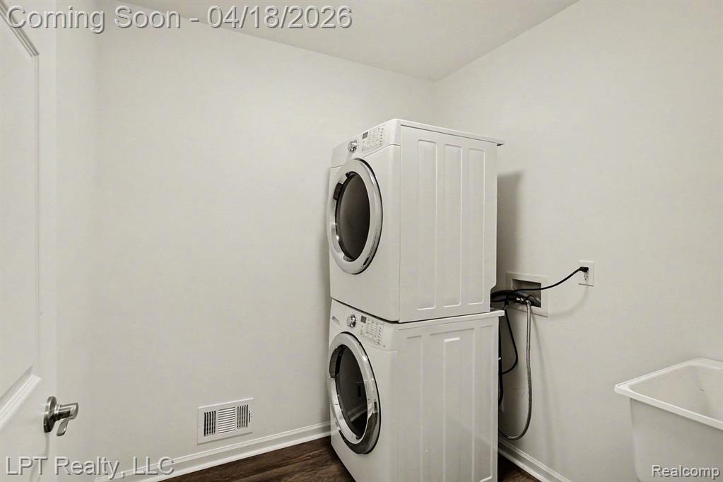 360 Newberry Lane, Howell, MI 48843 — Photo 21