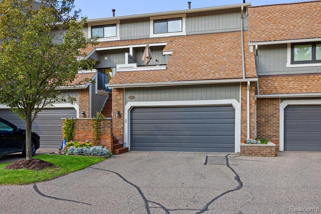 886 Yorktown Court, Northville, MI 48167 — Photo 37