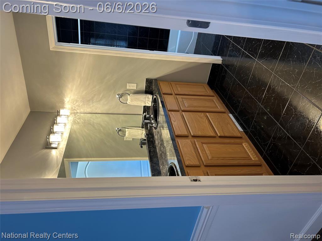 47075 Hidden River Circle S, Canton, MI 48188 — Photo 34