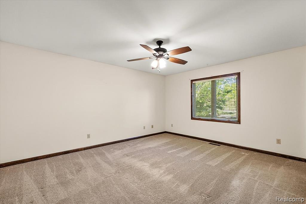1081 Eagle Nest Drive, Rochester, MI 48306 — Photo 37