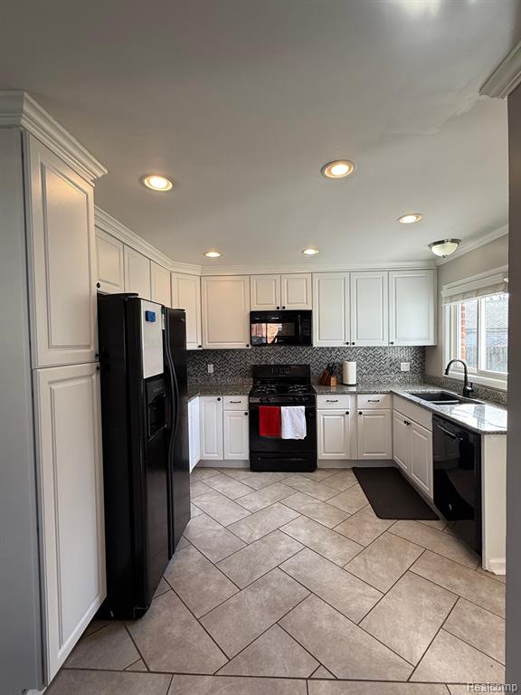 6035 GRAPER Drive, Waterford, MI 48329 — Photo 3