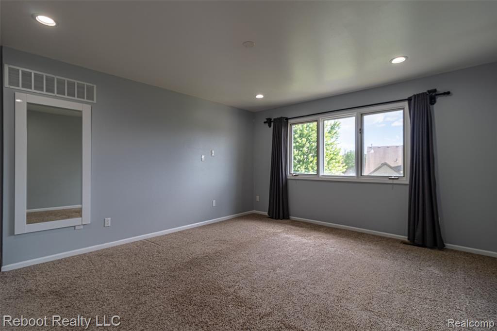 21294 Ascot Drive, Macomb, MI 48044 — Photo 52