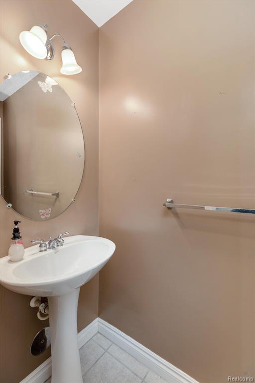 5821 Hampshire Lane, Ypsilanti, MI 48197 — Photo 14