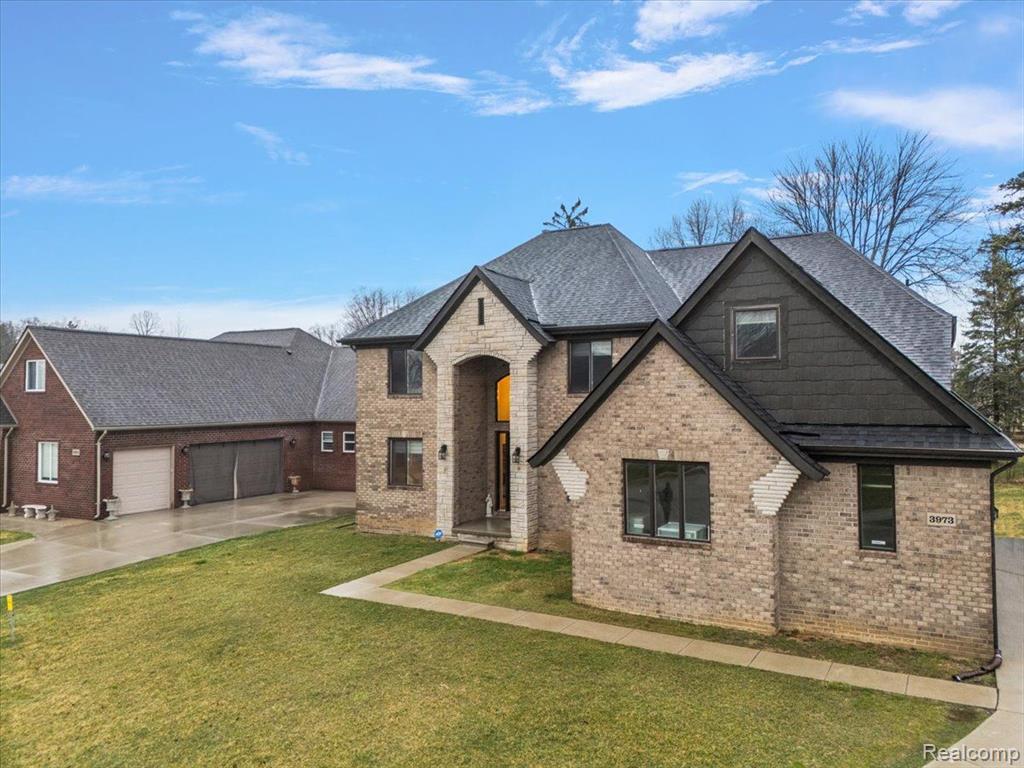 3973 LISA MARIE Drive, Sterling Heights, MI 48314 — Photo 3