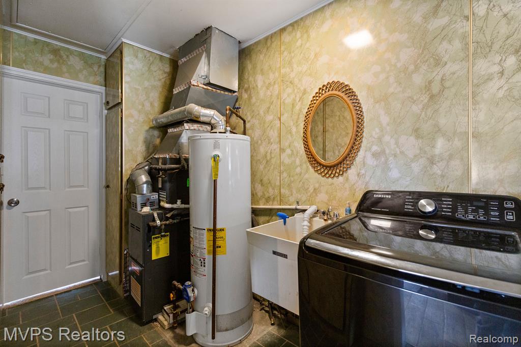 5503 NORTHLAWN Drive, Sterling Heights, MI 48310 — Photo 10