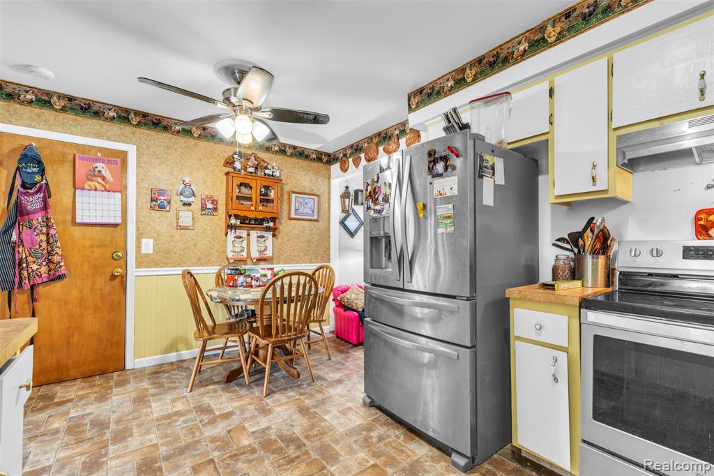 47349 Nita Drive, Shelby Twp, MI 48317 — Photo 13