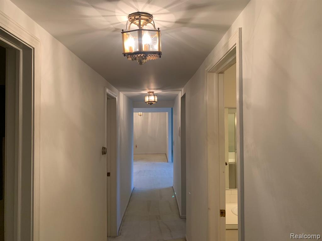 42160 Woodward Avenue Avenue, Bloomfield Hills, MI 48304 — Photo 35