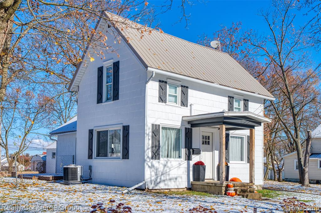 104 W John Street, Durand, MI 48429 — Photo 3