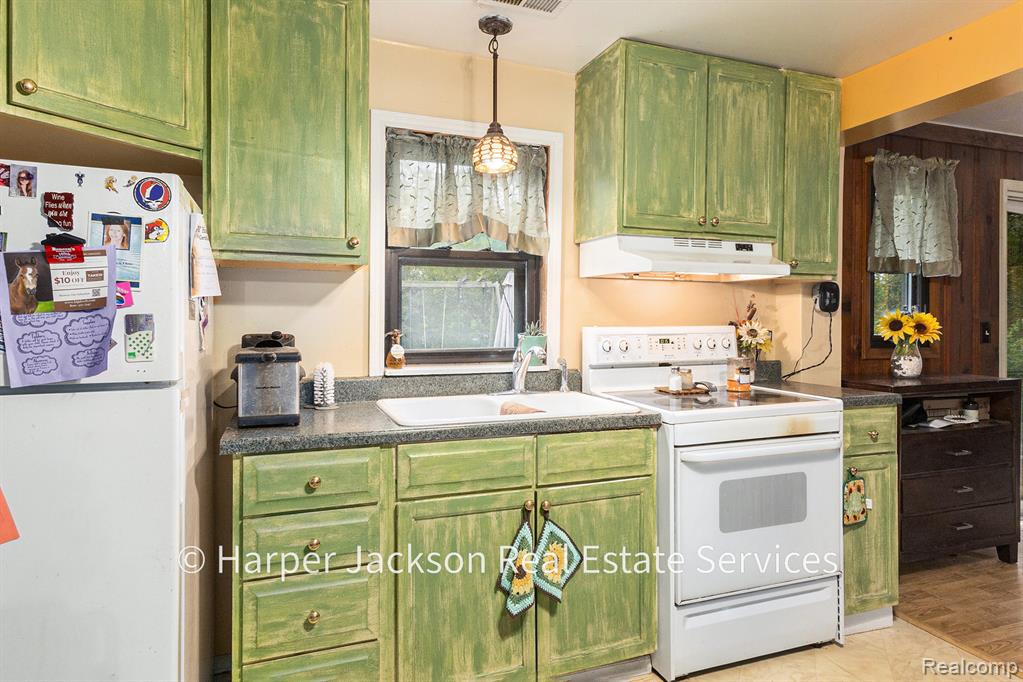 5621 Beard Road, Byron, MI 48418 — Photo 12
