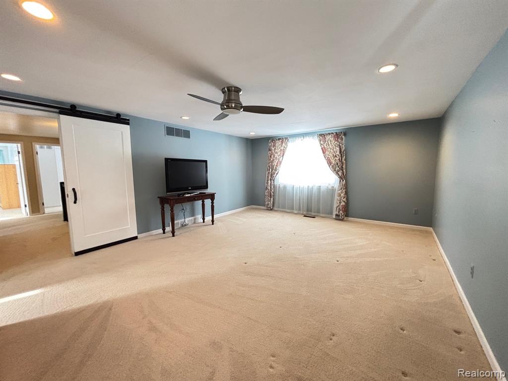2695 Homewood Drive, Troy, MI 48098 — Photo 18