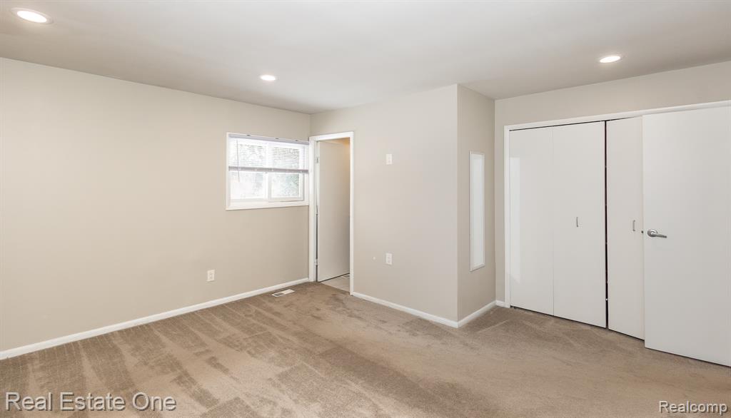 6407 Buxton Court, West Bloomfield, MI — Photo 27