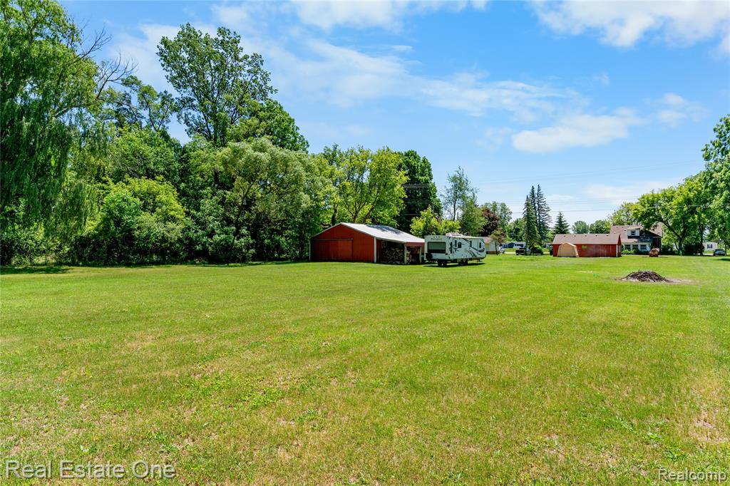50000 Willis Road, Belleville, MI 48111 — Photo 29