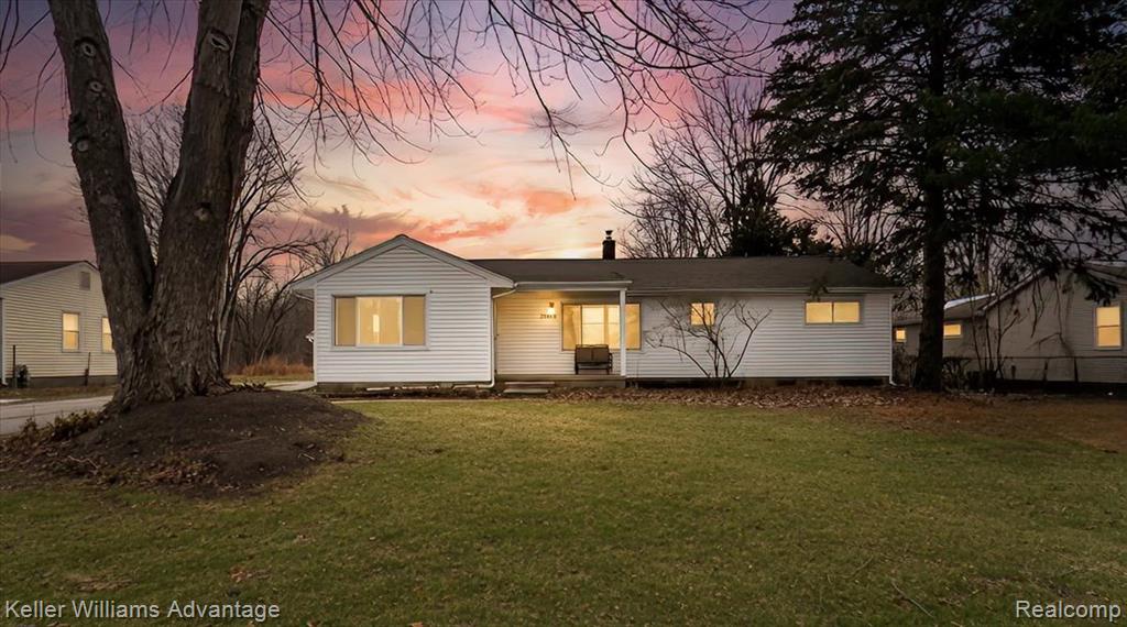 30456 West, New Boston, MI 48164 — front exterior