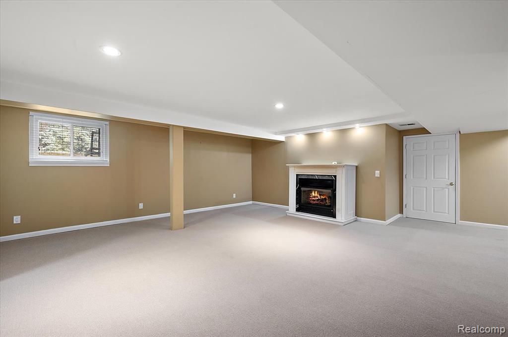 6952 Granger Drive, Troy, MI 48098 — Photo 34