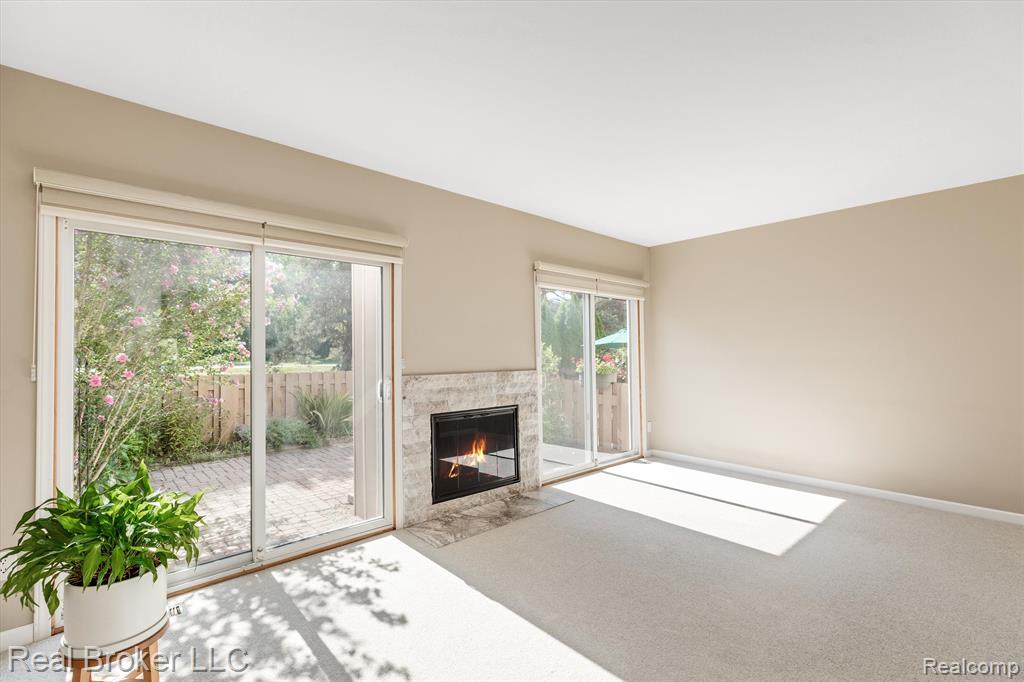 1448 BRENTWOOD Drive, Troy, MI 48098 — Photo 4