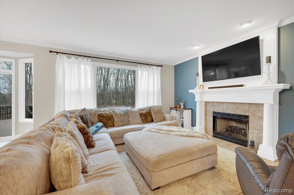 54424 Maple Creek Court, Shelby Twp, MI 48316 — Photo 18