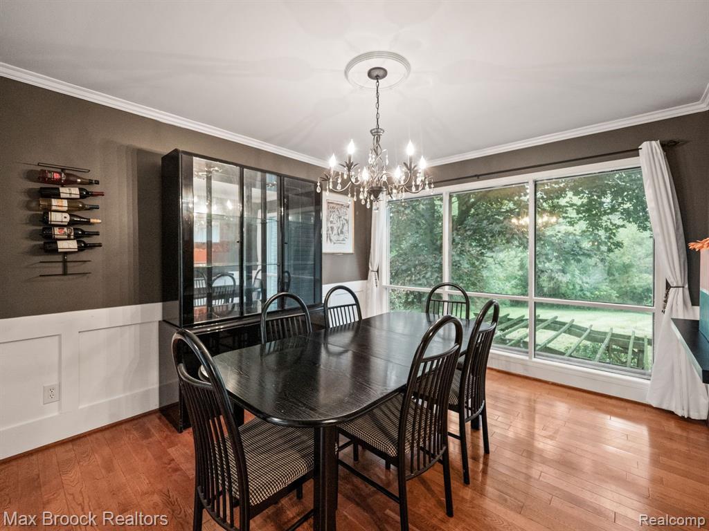6570 CASTLE Drive, Bloomfield Hills, MI 48301 — Photo 11