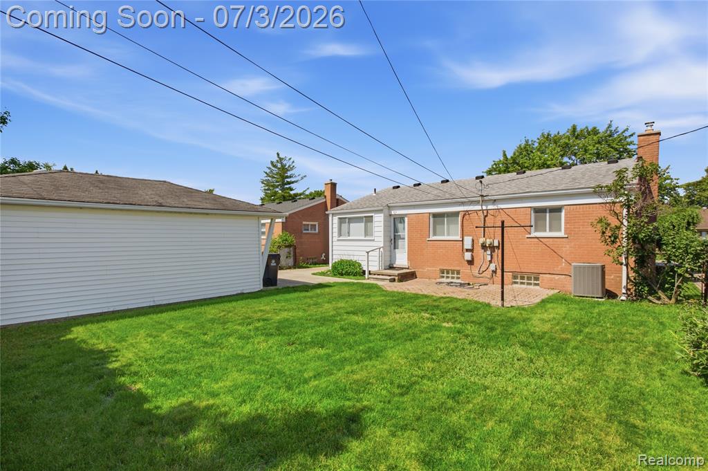 8516 Perrin Avenue, Westland, MI — Photo 40