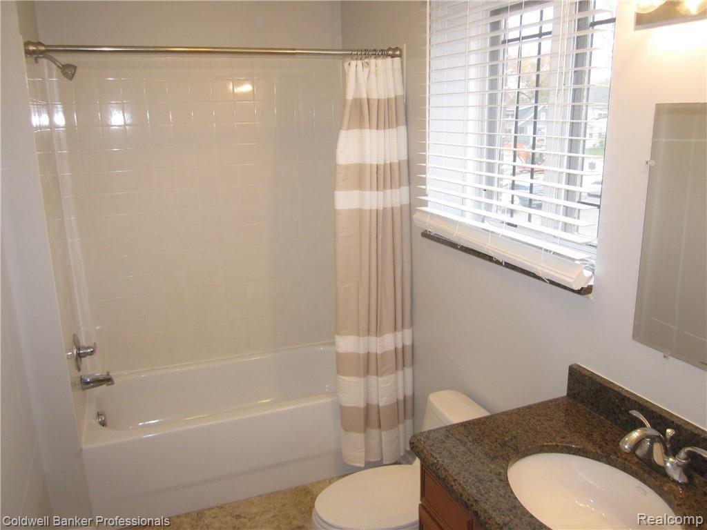 610 E Eleven Mile Road, Royal Oak, MI 48067 — Photo 17