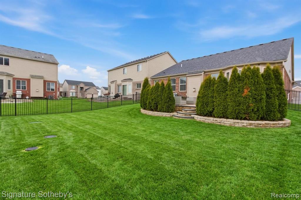 5735 Gregory Drive, Utica, MI 48317 — Photo 30