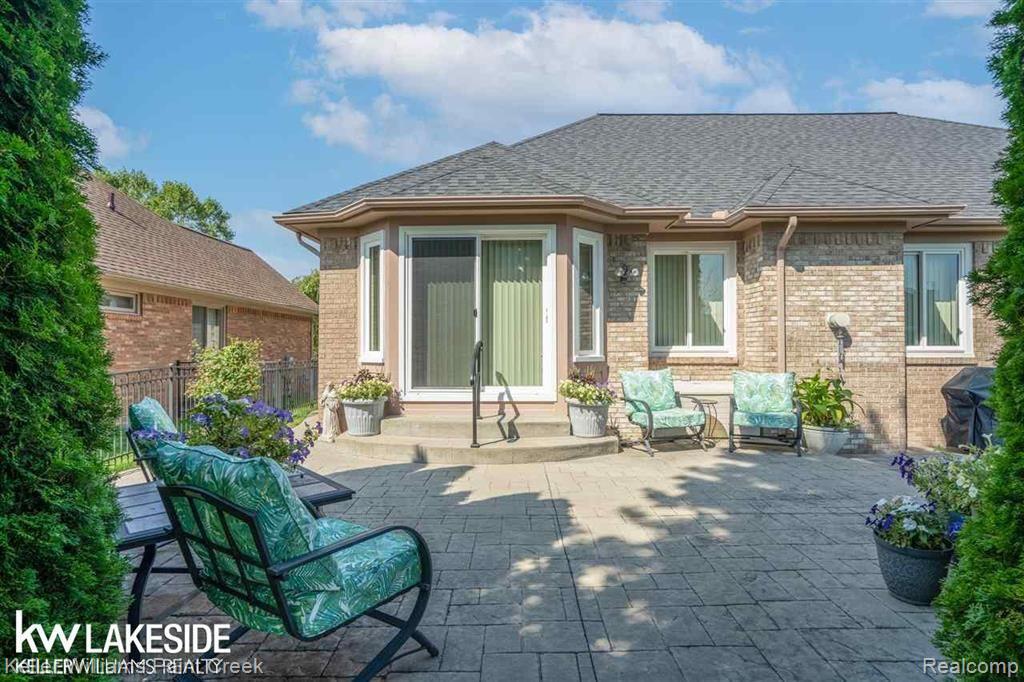 54660 BERRYFIELD Drive, Macomb, MI 48042 — Photo 44